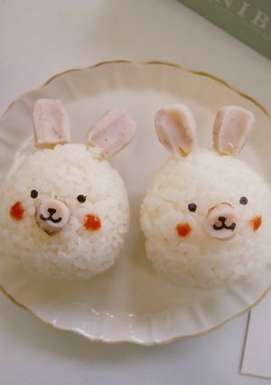 免模具「兔子飯糰」簡單小可愛。 的食譜成品照片