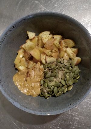 A picture of Oatmeal for Cinnamon Allergy.