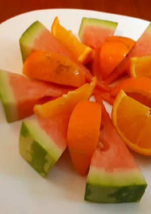 A picture of Edibble arrangement.
