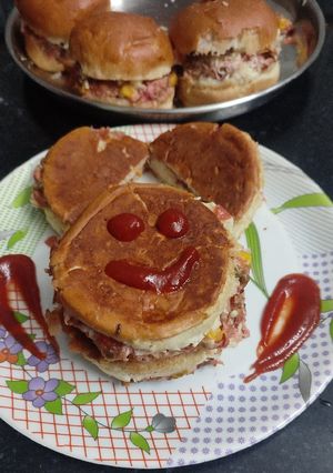 A picture of Vegetable Sandwich.