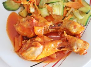 Foto de Ui que não vais conseguir resistir! Coxas de frango ao molho de tomate!