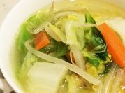 A picture of bean sprouts soup