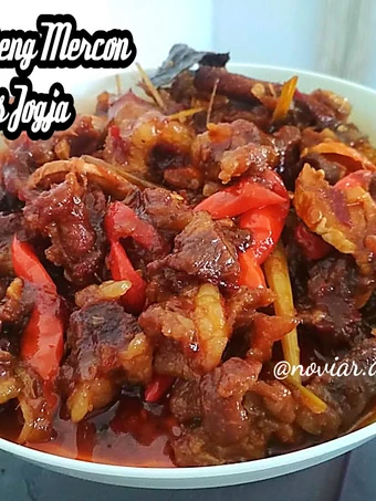 Cara Gampang Menyiapkan Resep Oseng Mercon Khas Jogja Anti Ribet, Enak Banget