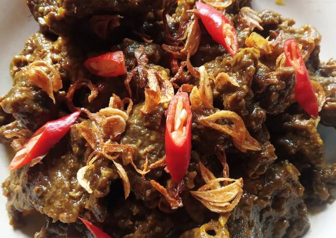 Lapis Daging Sapi