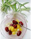 Chè hạ nhiệt : bạch quả, hạt sen và táo tàu