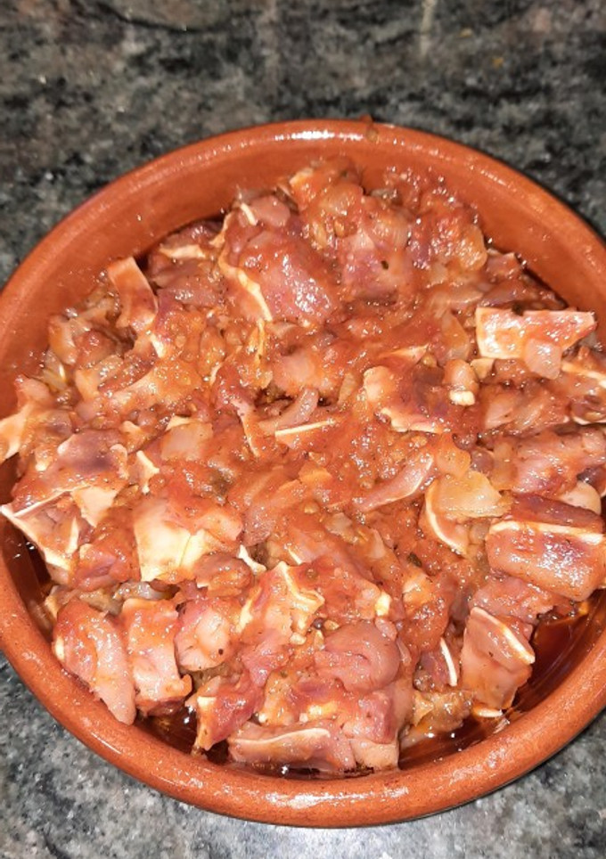 Una foto de Oreja con salsa picante