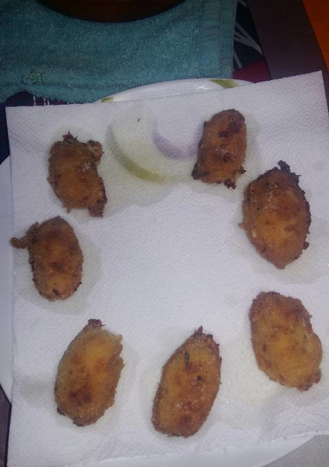 Una foto de Croquetas de bacon y queso