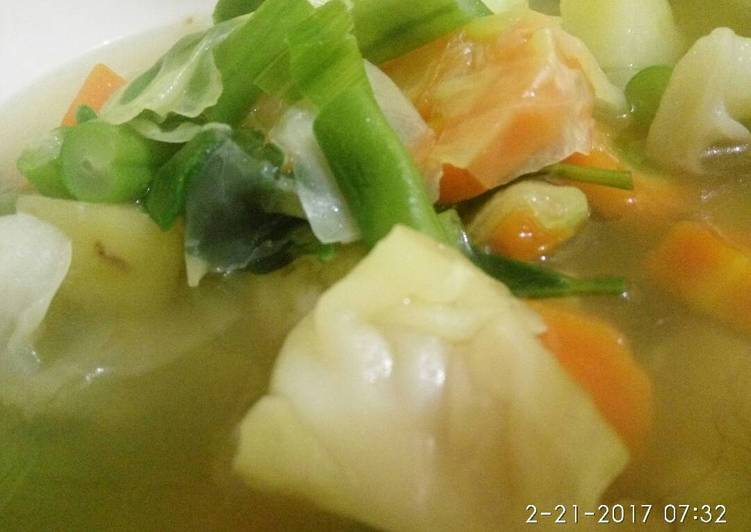 Vegetables Soup (Sayur Soup berkaldu)