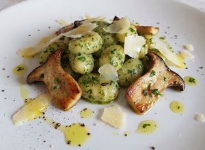 Foto di Gnocchi ai funghi cardoncelli