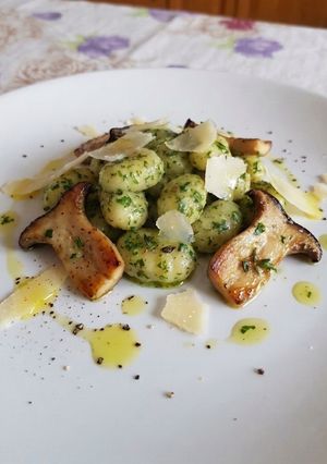 Foto di Gnocchi ai funghi cardoncelli