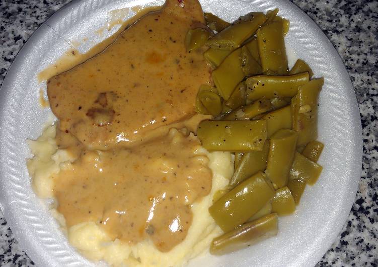 Easiest Way to Prepare Homemade Smothered Pork Chops