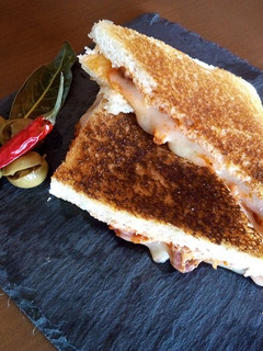 Una foto de Sandwich pizza