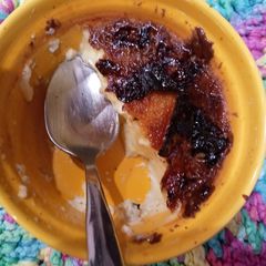 A picture of Creme brulee (La Boheme, modified).