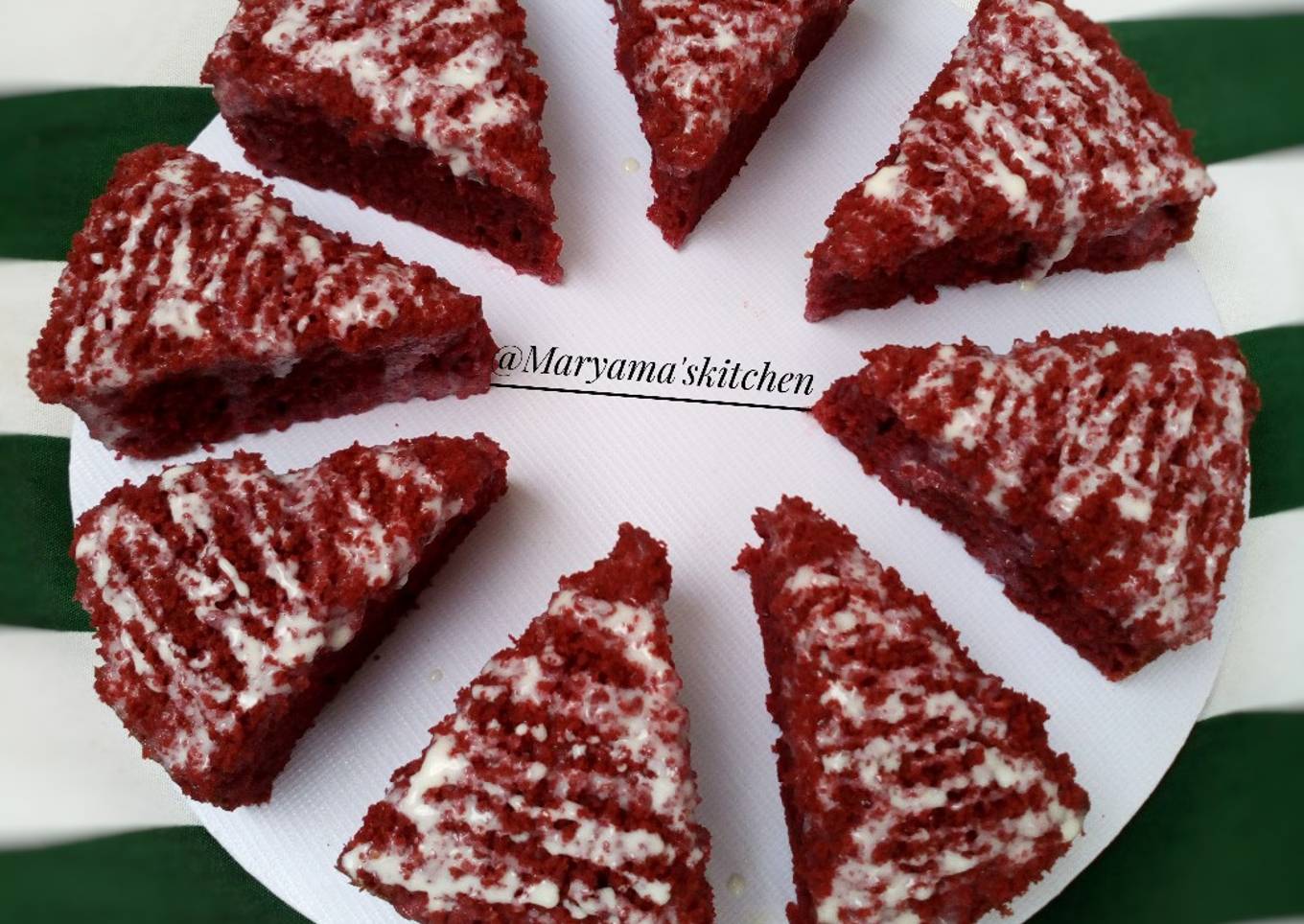 Red velvet sliced cake