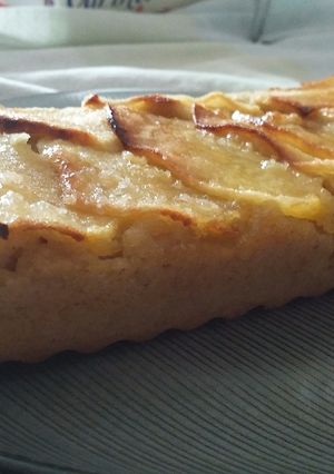 Una foto de Torta de manzana (con harina de avena)