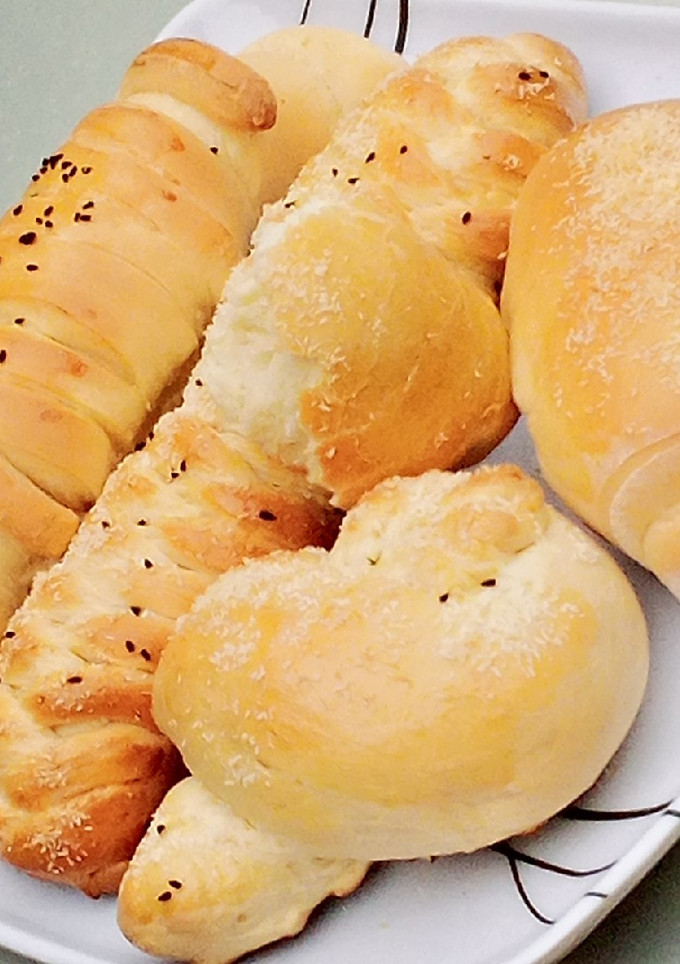 A picture of Bread.
