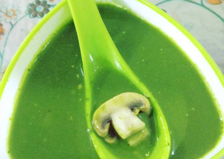 Easiest Way to Make Super Quick Homemade Spinach and mushroom soup