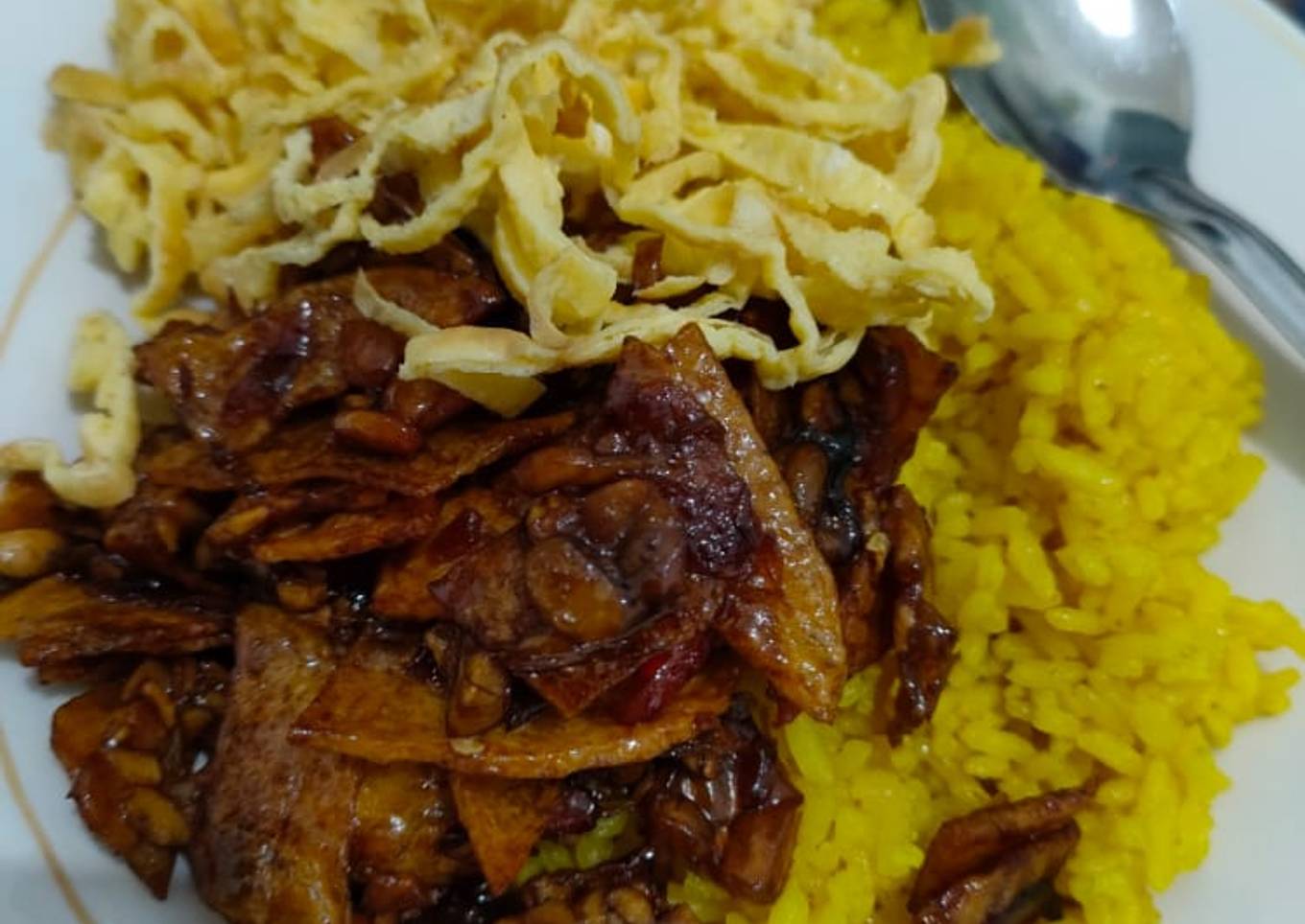 Kering tempe & kentang (cocok untuk nasi kuning)