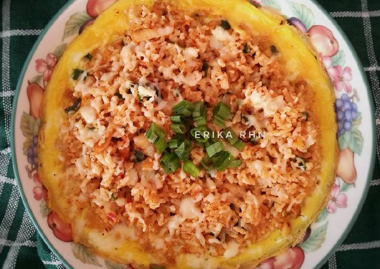 Langkah Mudah untuk Menyiapkan Kimchi Bokkeumbab (Nasi Goreng Kimchi), Enak