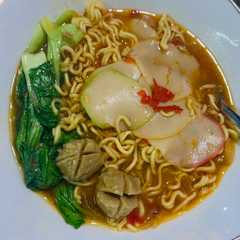 A picture of Seblak Mie Kuah Pakcoy.