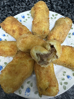 Una foto de 522. Croquetas rellenas de morcilla vegana y cebolla caramelizada en freidora de aire (picoteo)