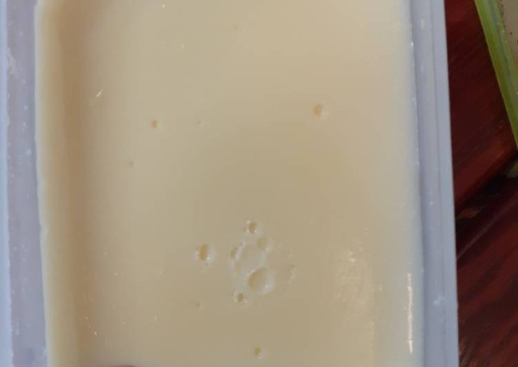 Puding jagung susu