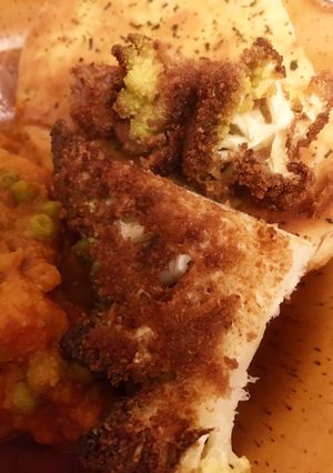 A picture of Cauliflower Nuggets.