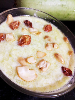 சுரைக்காய் பாயாசம் (Suraikkai Payasam Recipe in TAmil) செய்முறை முக்கிய புகைப்படம்