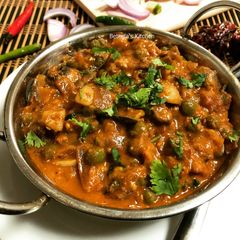 A picture of Mushroom Peas Masala.
