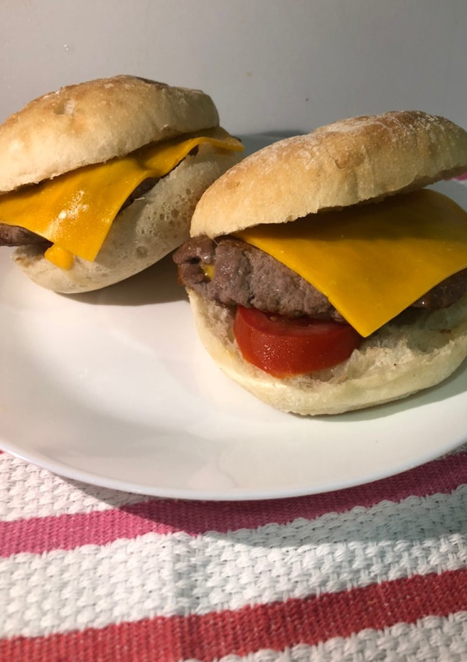 Una foto de Hamburguesa flamenquín