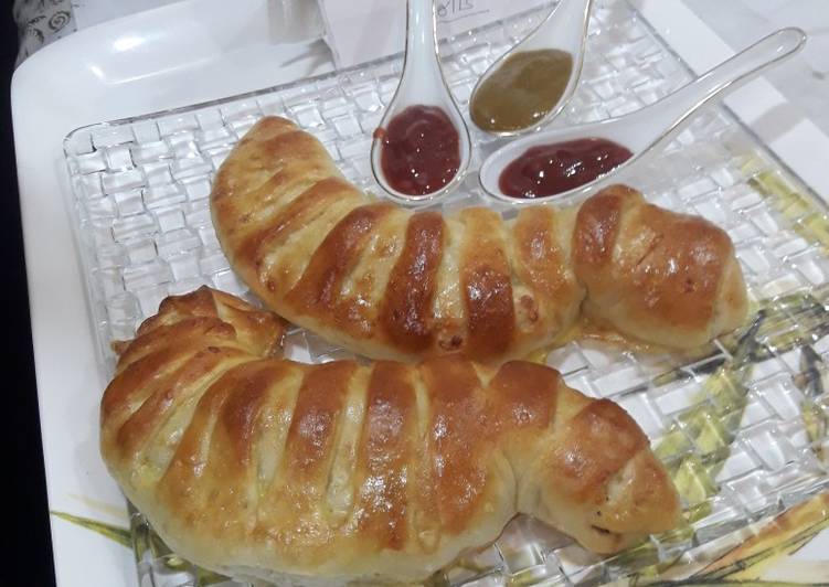 Caterpillar chicken rolls