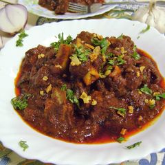 A picture of Laal Maans.
