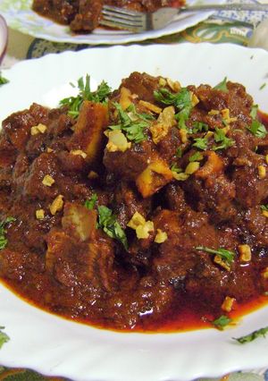 A picture of Laal Maans.