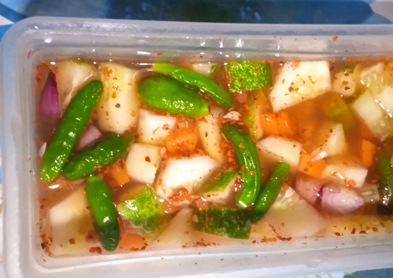 Acar (pelengkap nasi kebuli)