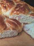 Trenza de jamón y queso
