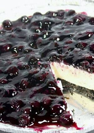 A picture of No bake Blueberry Cheesecake.