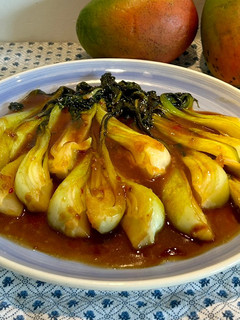 Una foto de Pak choi salteadas con salsa de ostras