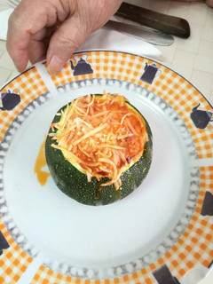 Una foto de Calabacines luna rellenos de carne picada