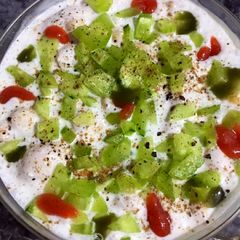 A picture of Dahi phulkian.