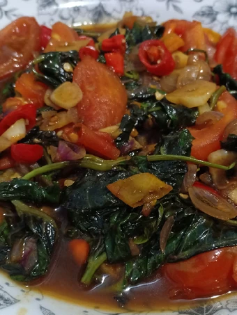 Langkah Mudah untuk Membuat Resep 45. Tumis Kangkung Saus Tiram ala Resto yang  Bikin Ketagihan Anti Ribet, Menggugah Selera