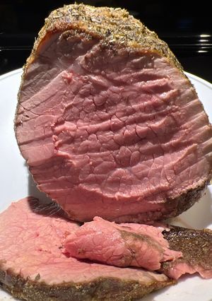 A picture of Roasted Eye Round Roast 🥩.