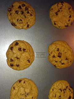 A picture of Big Chocolate Chip Cookies.