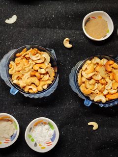 રોસ્ટેડ મસાલા કાજુ (Roasted Masala Kaju Recipe In Gujarati) રેસીપી મુખ્ય ફોટો