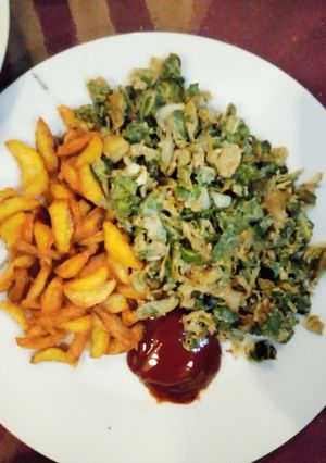 A picture of Irish with veggie egg.