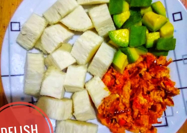 Steps to Prepare Speedy Boiled yam and egg sauce with avocado