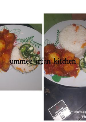A picture of Rice and potatoe soup.