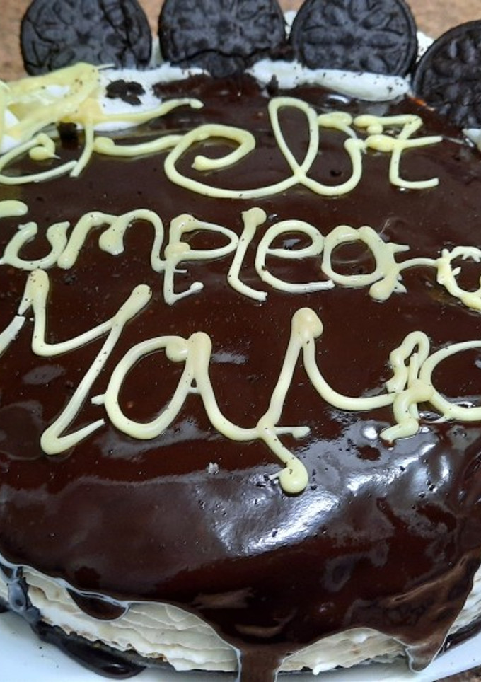 Una foto de La tarta con la que me sorprendió mi hija en mi cumpleaños