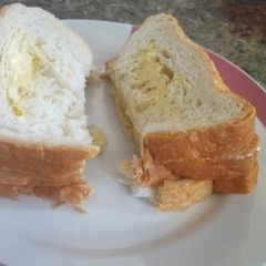 A picture of Tomato sandwich.