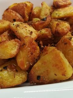 Fűszeres ropogós sült krumpli recept fotója