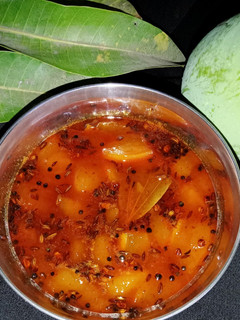 A picture of Raw Mango Launji.